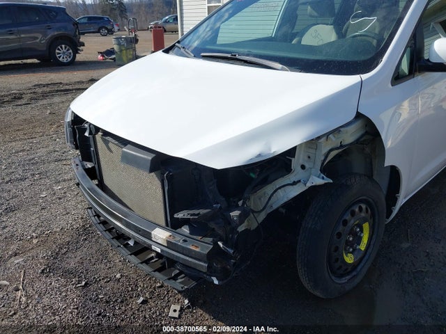 KIA SEDONA LX 2016 KNDMB5C11G6120328 Image 6