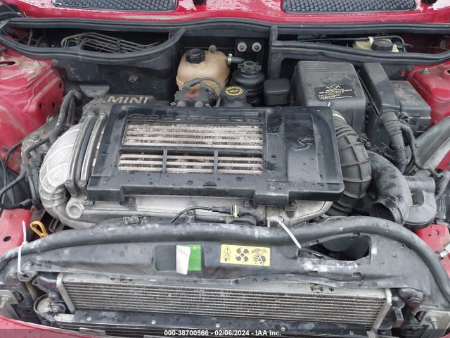 2005 MINI COOPER S WMWRE33445TD97663 Photo 9