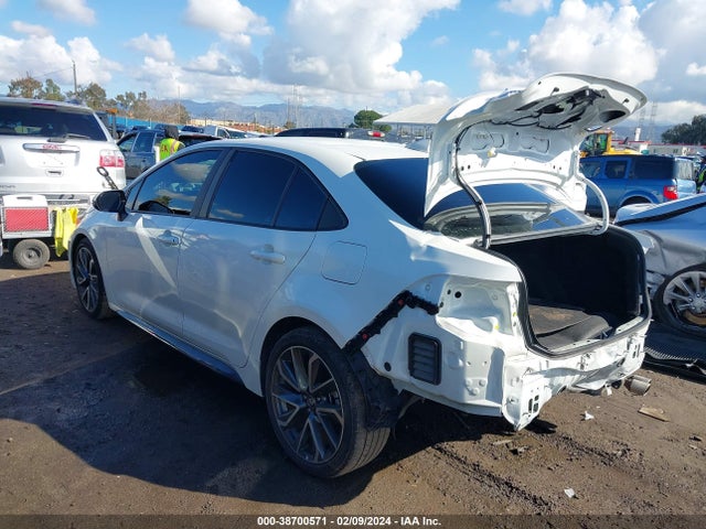 Toyota COROLLA SE 2021 5YFS4MCE6MP065846 Image 3