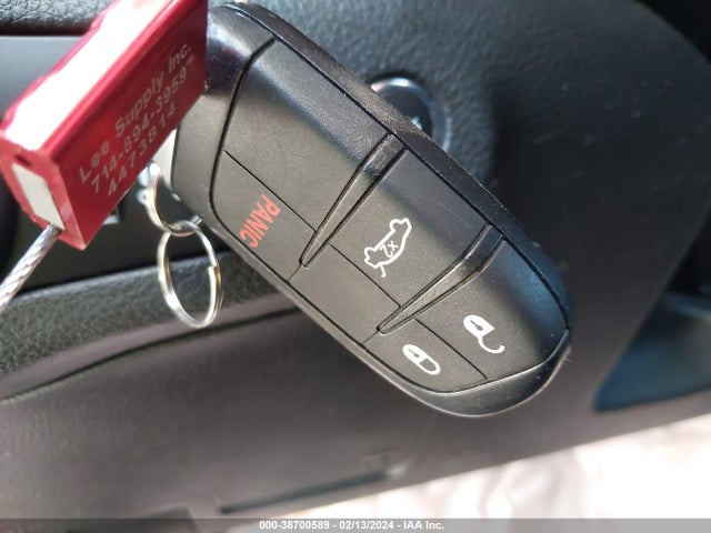 Chrysler 200 Touring 2016 1C3CCCFB2GN182493 Image 11
