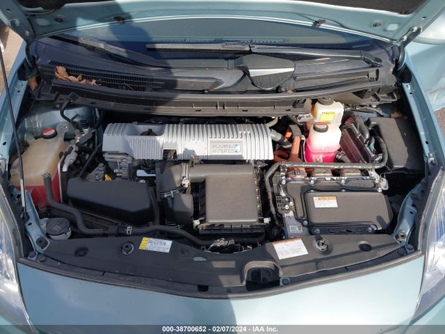2015 TOYOTA PRIUS PLUG-IN VIN: JTDKN3DP8F3075345
