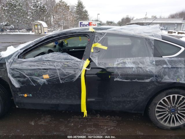 3FA6P0RU6HR403266 Ford Fusion Hybrid Titanium