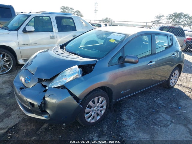Nissan LEAF S 2015 1N4AZ0CPXFC304131 Image 2
