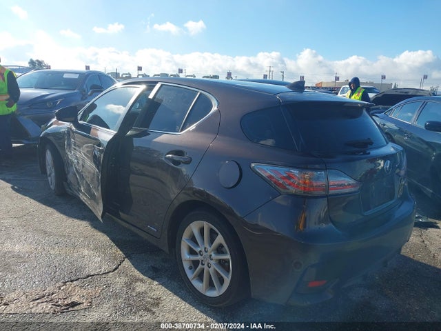Lexus CT 200H 2014 JTHKD5BH4E2175603 Image 3