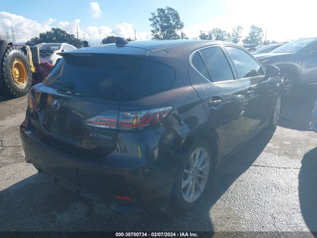Lexus CT 200H 2014 JTHKD5BH4E2175603 Image 4
