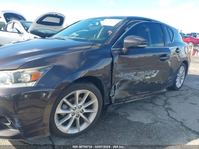 Lexus CT 200H 2014 JTHKD5BH4E2175603 Image 6