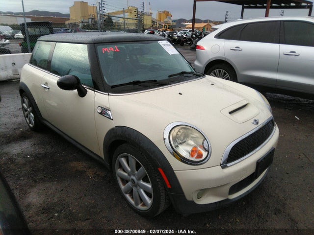 2007 MINI COOPER S WMWMF73517TV30192 Photo 0