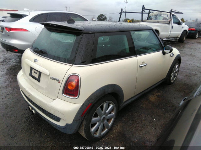2007 MINI COOPER S WMWMF73517TV30192 Photo 3
