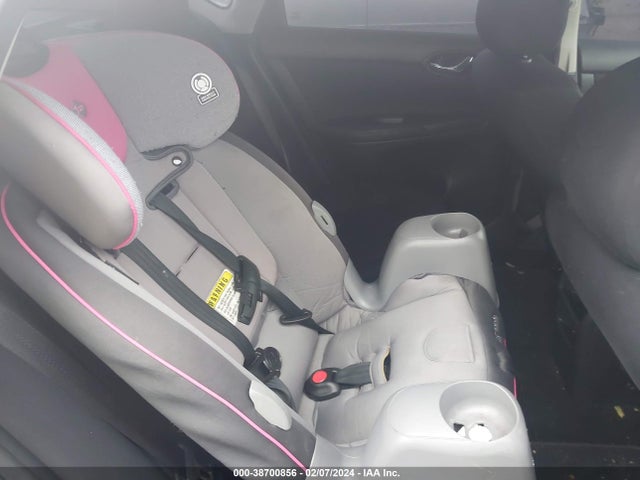 3N1AB7AP8HY300618 Nissan SENTRA S