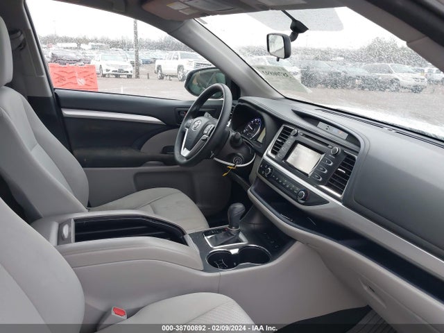 Toyota Highlander Le V6 2016 5TDBKRFH0GS289702 Image 5