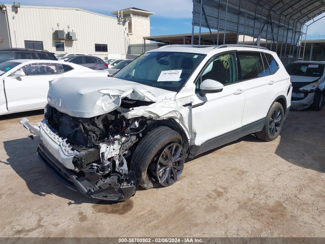 3VVNB7AX5PM014988 Volkswagen Tiguan 2.0t Se