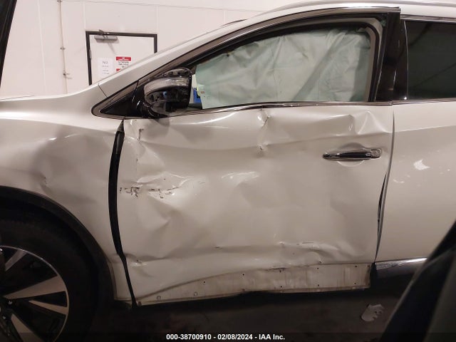 2015 NISSAN MURANO PLATINUM VIN: 5N1AZ2MH9FN270485