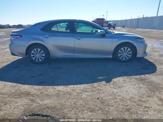 Toyota CAMRY L 2018 4T1B11HK9JU558405 Image 13