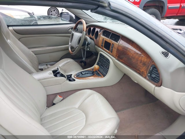 2000 JAGUAR XK8 SAJJA42C6YNA10535 Photo 4