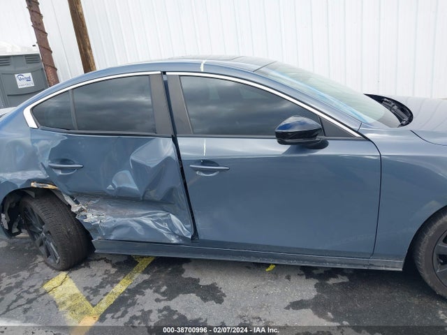 Mazda Mazda3 Carbon Edition 2022 3MZBPACLXNM302297 Image 13