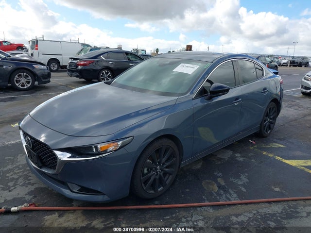 Mazda Mazda3 Carbon Edition 2022 3MZBPACLXNM302297 Image 2