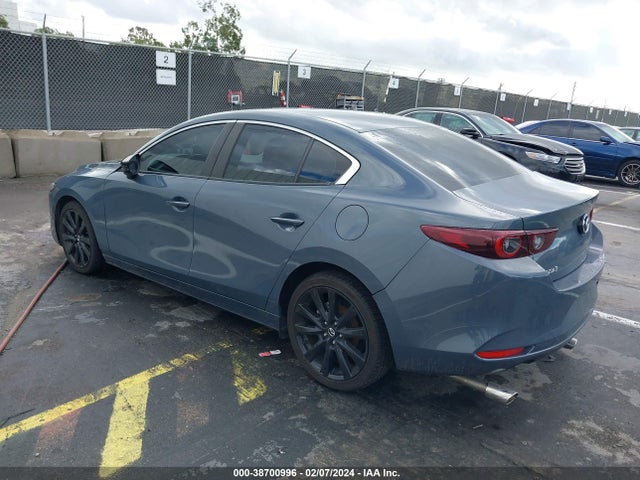Mazda Mazda3 Carbon Edition 2022 3MZBPACLXNM302297 Image 3