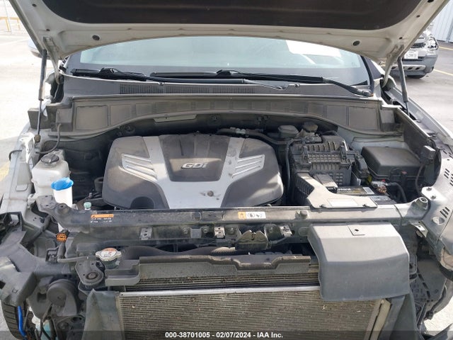 Hyundai Santa Fe Limited Ultimate 2017 KM8SR4HF2HU234770 Image 10