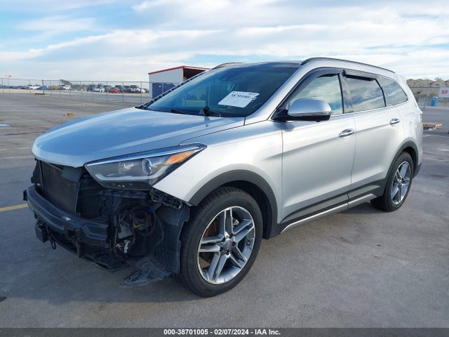 Hyundai Santa Fe Limited Ultimate 2017 KM8SR4HF2HU234770 Image 2