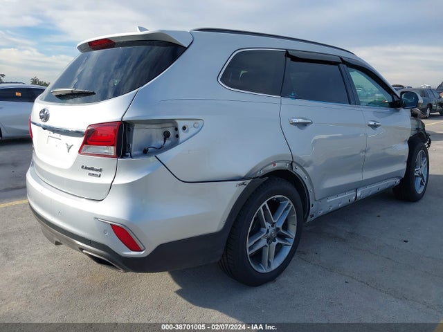 Hyundai Santa Fe Limited Ultimate 2017 KM8SR4HF2HU234770 Image 4