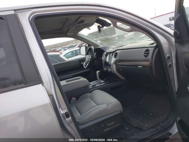5TFHY5F13MX016263 Toyota Tundra Limited