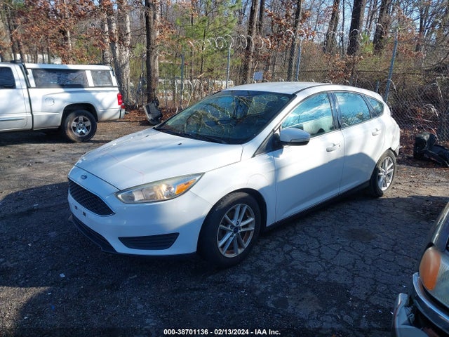 Ford FOCUS SE 2016 1FADP3K20GL374734 Image 2