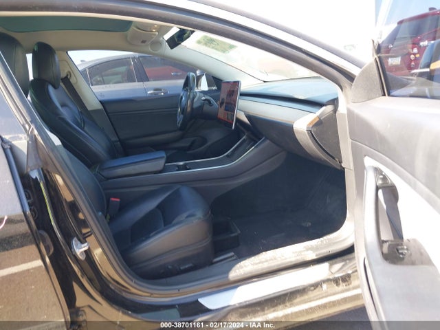 Tesla MODEL 3 2019 5YJ3E1EA8KF296640 Image 5