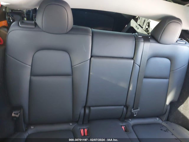 Tesla Model Y 2023 7SAYGDEE1PA025642 Image 8