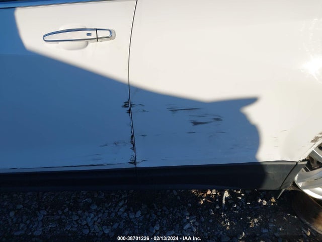 Chevrolet Equinox Premier 2018 2GNAXMEV2J6100824 Image 18