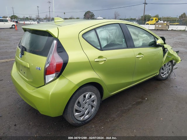 Toyota Prius C One 2015 JTDKDTB32F1090034 Image 4