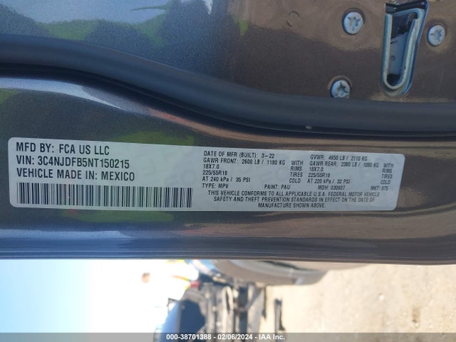 3C4NJDFB5NT150215 Jeep Compass Latitude Lux 4x4