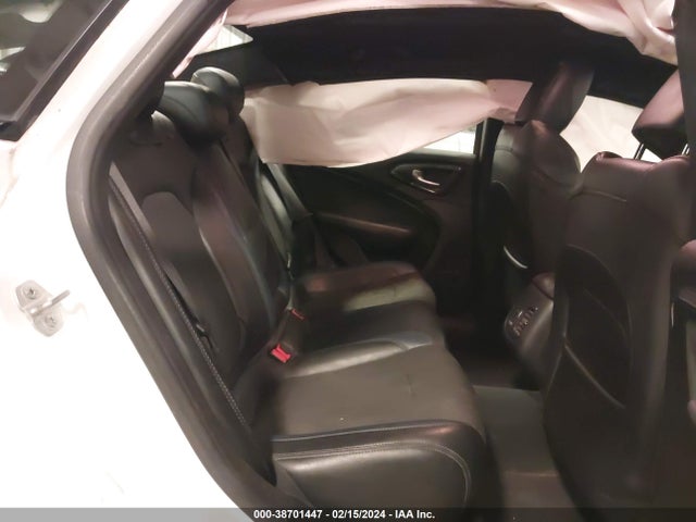 Chrysler 200 S 2015 1C3CCCBG2FN673615 Image 8
