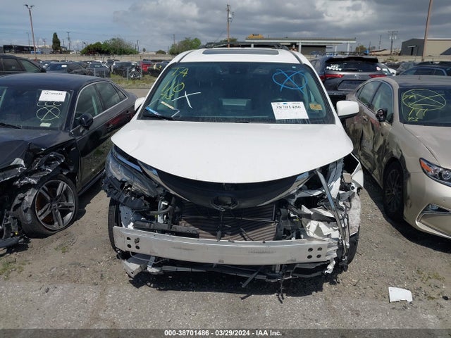 Toyota SIENNA LE 2021 5TDBRKEC6MS021337 Image 13