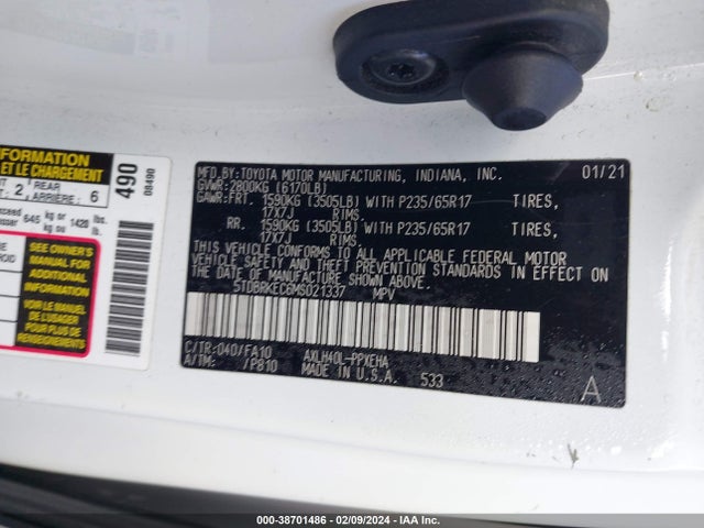 Toyota SIENNA LE 2021 5TDBRKEC6MS021337 Image 9