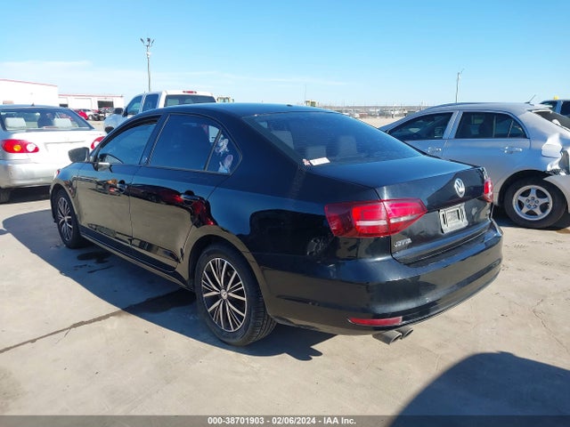 3VWDB7AJ6JM223103 Volkswagen Jetta 1.4t Se/1.4t Wolfsburg Edition