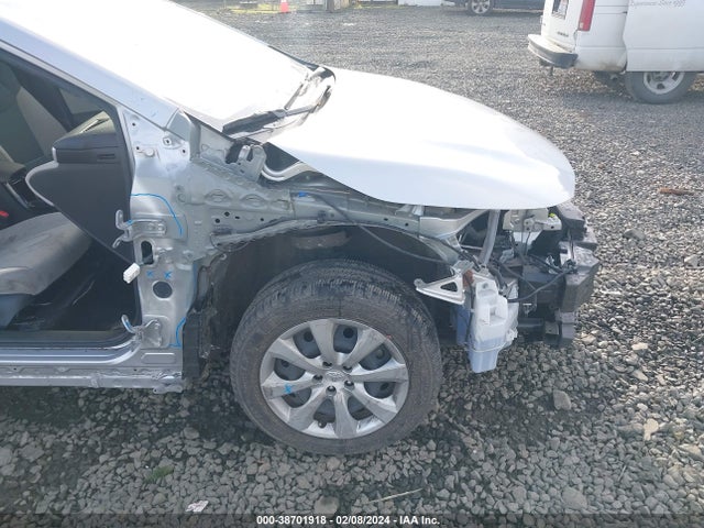 Toyota COROLLA LE 2021 JTDEPMAE0MJ167140 Image 18