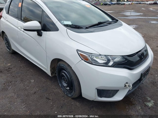 Honda FIT LX 2015 3HGGK5G53FM738924 Image 16