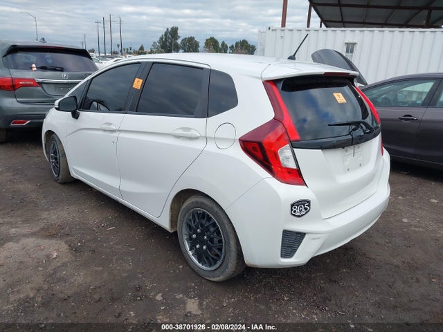Honda FIT LX 2015 3HGGK5G53FM738924 Image 3
