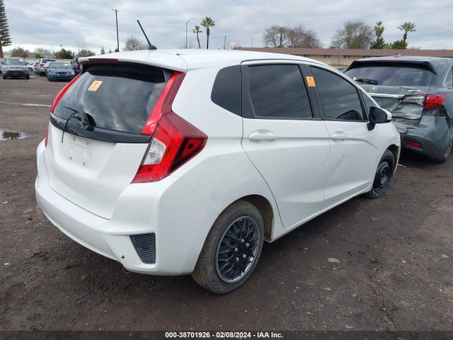 Honda FIT LX 2015 3HGGK5G53FM738924 Image 4