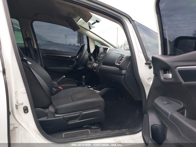 Honda FIT LX 2015 3HGGK5G53FM738924 Image 5