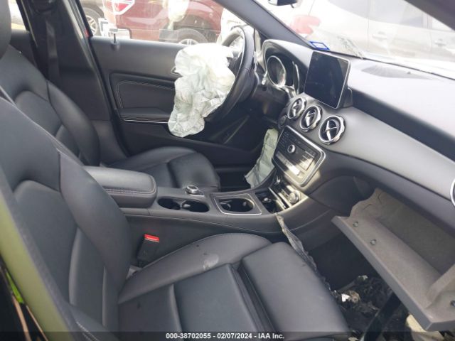 WDCTG4EB1LU024843 Mercedes-Benz GLA 250