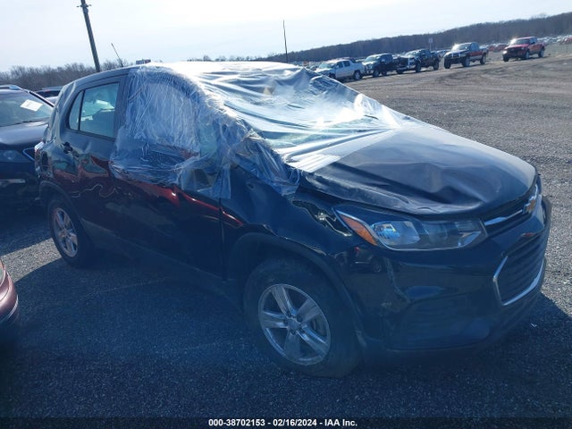 Chevrolet TRAX LS 2018 3GNCJNSB8JL394266 main image