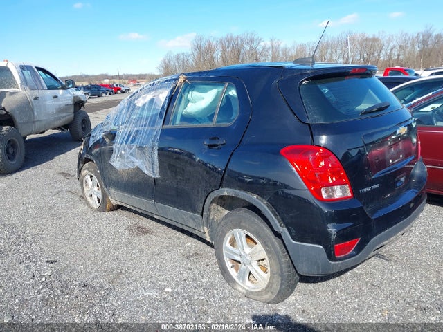 Chevrolet TRAX LS 2018 3GNCJNSB8JL394266 Image 3
