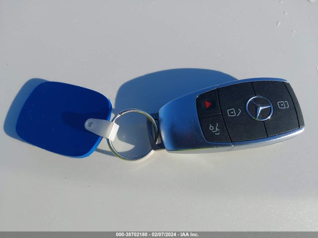 W1KWF8DB5LR590205 Mercedes-Benz C 300