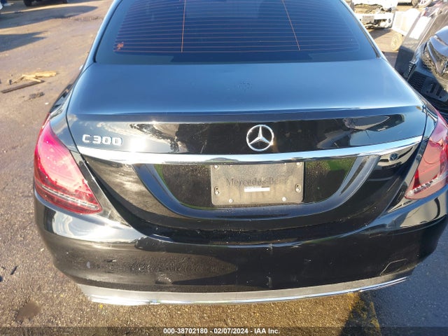 W1KWF8DB5LR590205 Mercedes-Benz C 300