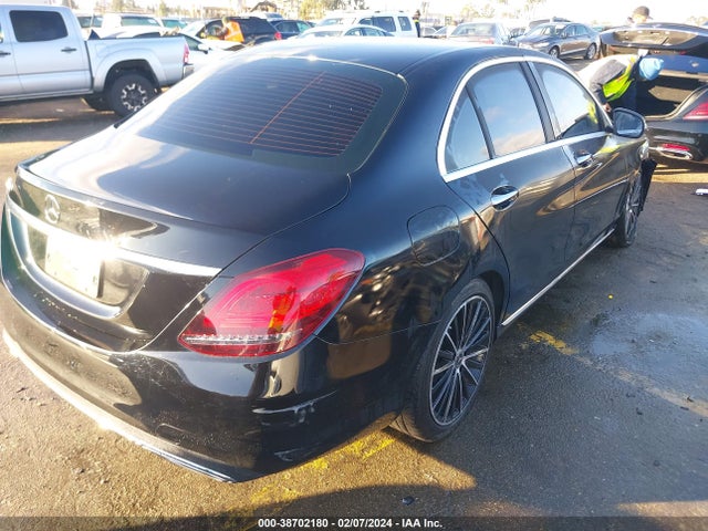 W1KWF8DB5LR590205 Mercedes-Benz C 300