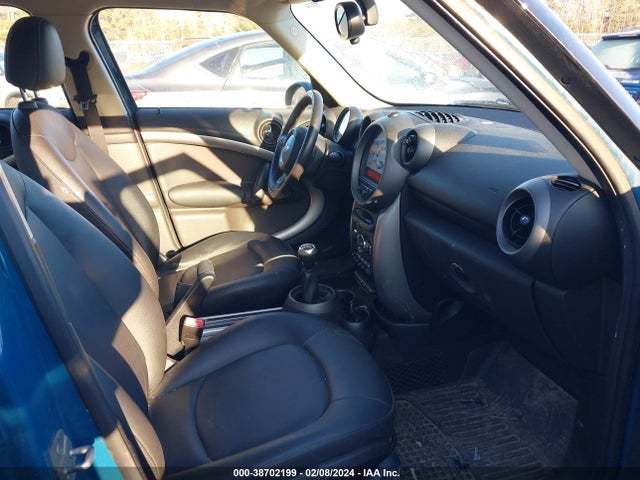 2012 MINI COOPER COUNTRYMAN WMWZB3C57CWM30035 Photo 4