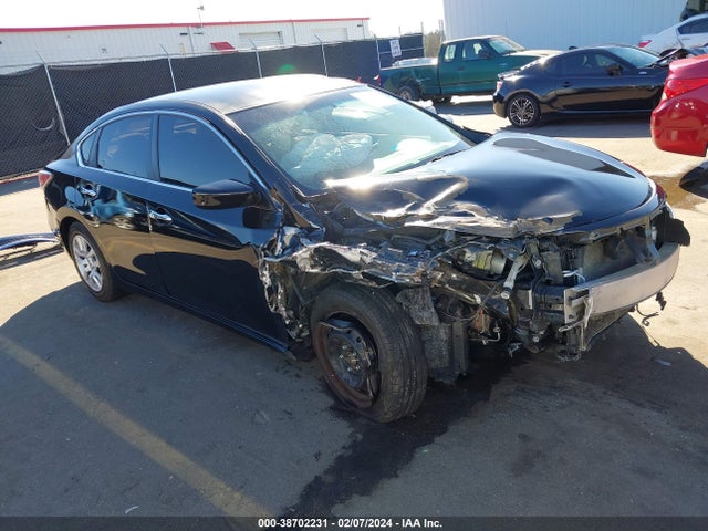 Nissan Altima 2.5 S 2015 1N4AL3AP4FC223227 Image 1