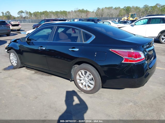 Nissan Altima 2.5 S 2015 1N4AL3AP4FC223227 Image 3
