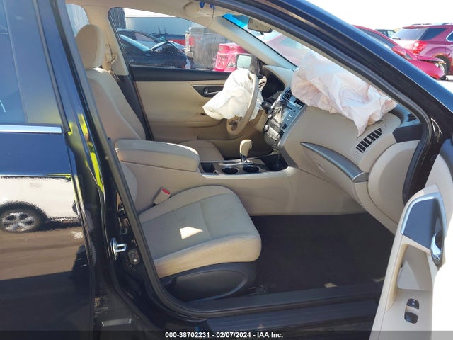 Nissan Altima 2.5 S 2015 1N4AL3AP4FC223227 Image 5